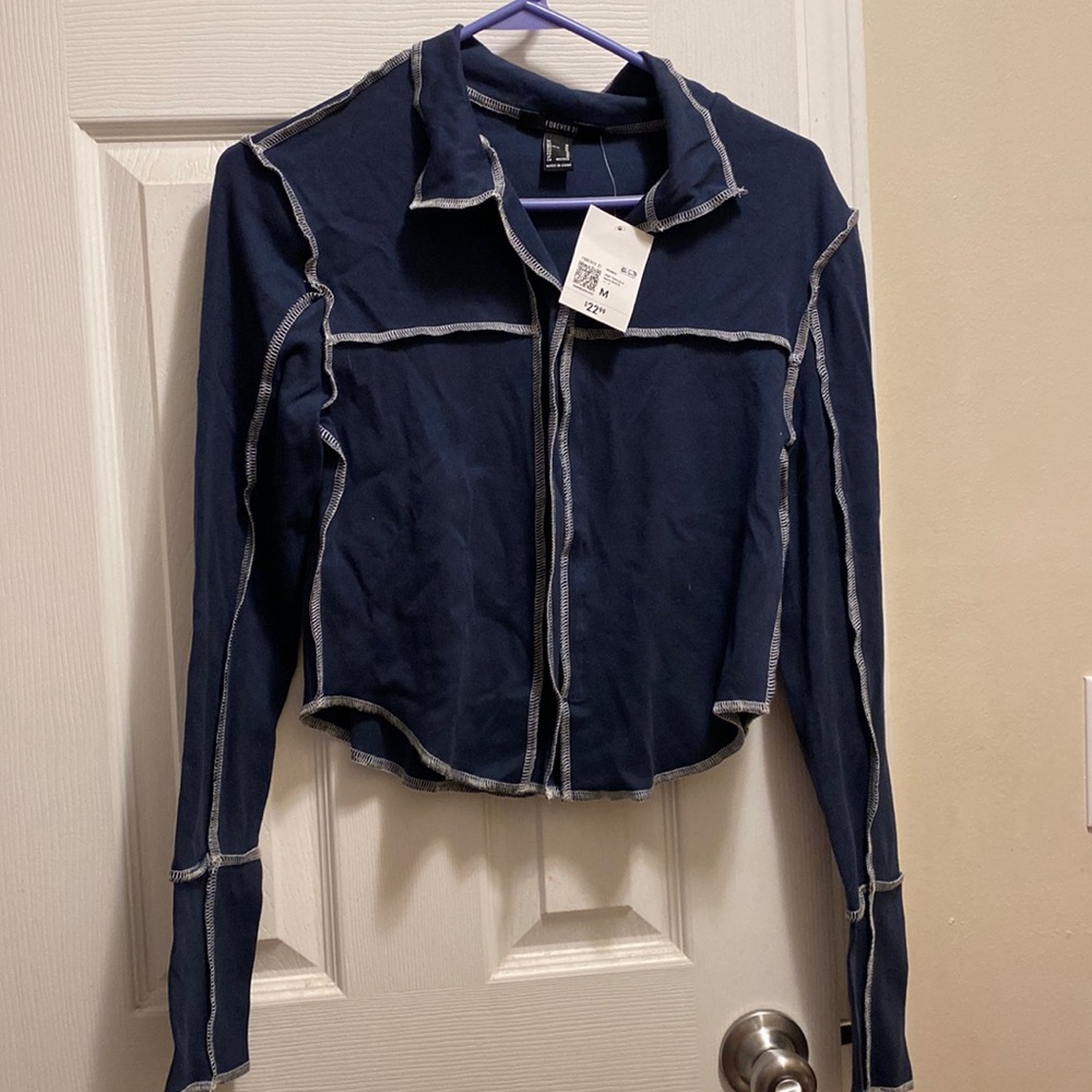 NWT Long sleeve clasp front top